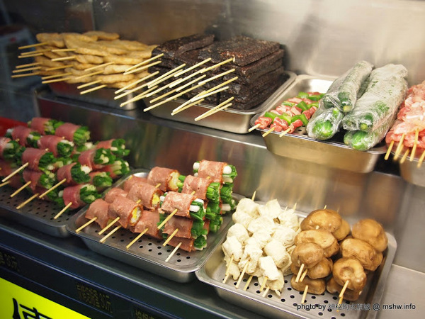 品燒碳烤美食(陳平店)：【食記】台中品燒碳烤美食(陳平店)@北屯 : 雞排意外的好吃!串燒類不差,魷魚有點失望