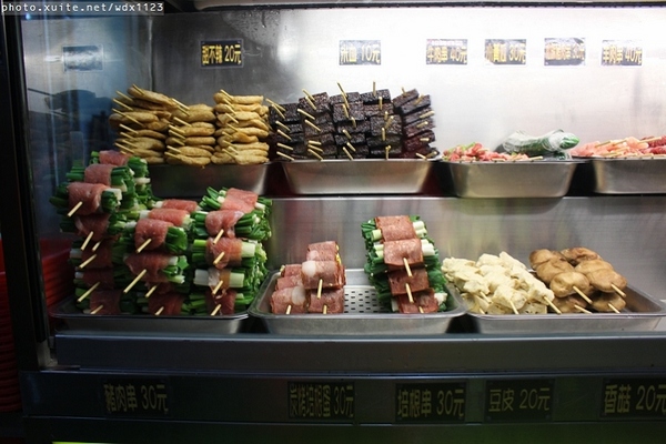 品燒碳烤美食(陳平店):品燒碳烤美食(陳平店)☼平價碳烤~我❤豬肉蔥串~103.04.24