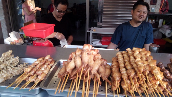 品燒碳烤美食(陳平店):口碑18_品燒碳烤美食(陳平店)~烤雞排好吃不油!!超推