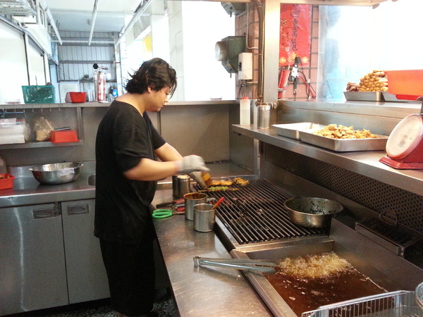 品燒碳烤美食(陳平店)：【口碑卷16】我在