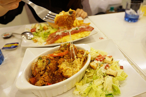 蘋果肉桂 Apple Cinnamon:捷運永春站♬激推!一次征服早午餐、正餐、下午茶優質美味!義大利炸起司夾心飯球&道地德國甜點 蘋果肉桂 Apple Cinnamon