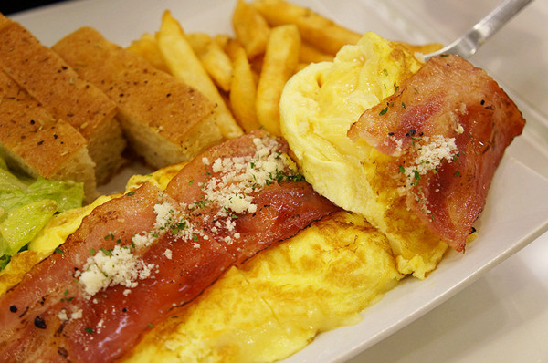 蘋果肉桂 Apple Cinnamon:捷運永春站♬激推!一次征服早午餐、正餐、下午茶優質美味!義大利炸起司夾心飯球&道地德國甜點 蘋果肉桂 Apple Cinnamon