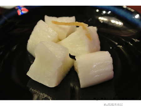 串樂燒揚酒場:【食記】oO。o○。台北 中山區 串樂燒揚酒場 串燒 烤物 蔬菜烤物 海鮮烤物 串揚 炸物 手卷壽司 wifi 野菜沙拉 食事湯品 星期五下班,小酌的好去處~明太子好像不用錢一樣放在山藥上!oO。o○。