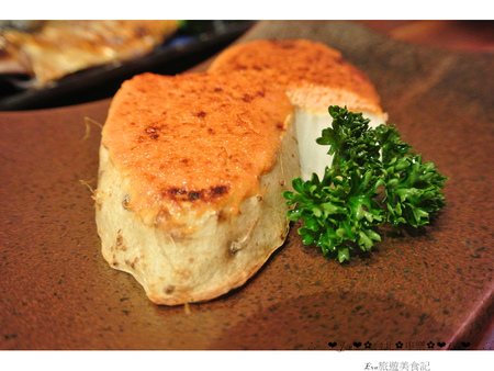 串樂燒揚酒場:【食記】oO。o○。台北 中山區 串樂燒揚酒場 串燒 烤物 蔬菜烤物 海鮮烤物 串揚 炸物 手卷壽司 wifi 野菜沙拉 食事湯品 星期五下班,小酌的好去處~明太子好像不用錢一樣放在山藥上!oO。o○。