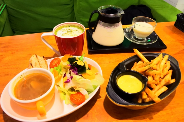 Vegas Fresh Cafe 義達餐廳(原Vegas Vegas維加斯美式餐廳)：【台北中山．口碑卷】Vegas Fresh Cafe 義達餐廳 / 原Vegas Vegas維加斯美式餐廳