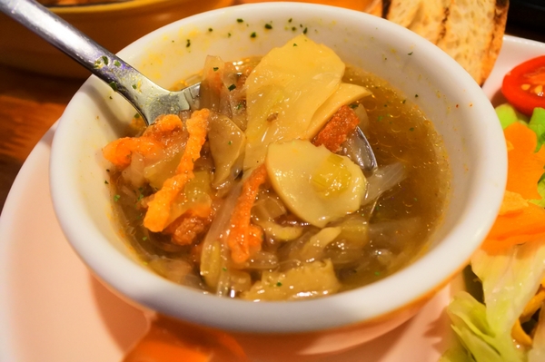 Vegas Fresh Cafe 義達餐廳(原Vegas Vegas維加斯美式餐廳)：【台北中山．口碑卷】Vegas Fresh Cafe 義達餐廳 / 原Vegas Vegas維加斯美式餐廳