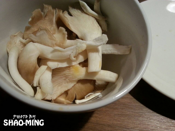 畏公長生麻辣鍋:(松山)香濃溫辣、誘人美味『畏公長生麻辣鍋』超美味完美麻辣鍋