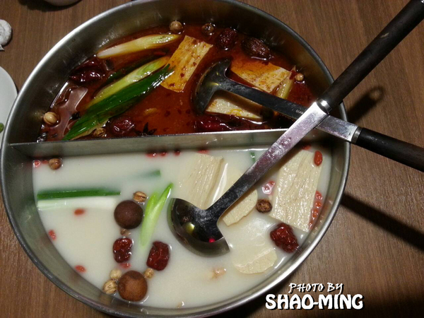 畏公長生麻辣鍋:(松山)香濃溫辣、誘人美味『畏公長生麻辣鍋』超美味完美麻辣鍋