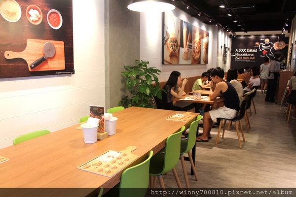 TINO'S PIZZA CAFE 堤諾比薩(莊敬門市)：台北/信義 義式自然發酵甜在星PIZZA，香Q有食趣!【TINO'S PIZZA CAFE堤諾比薩】（莊敬店）捷運101/世貿站