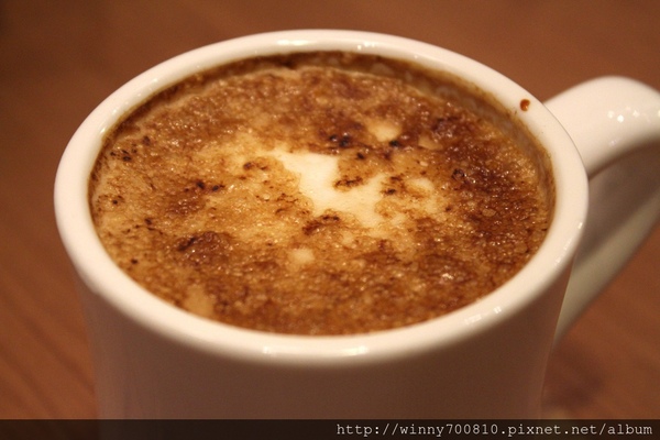 TINO'S PIZZA CAFE 堤諾比薩(莊敬門市)：台北/信義 義式自然發酵甜在星PIZZA，香Q有食趣!【TINO'S PIZZA CAFE堤諾比薩】（莊敬店）捷運101/世貿站