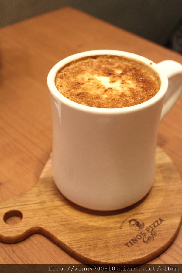 TINO'S PIZZA CAFE 堤諾比薩(莊敬門市)：台北/信義 義式自然發酵甜在星PIZZA，香Q有食趣!【TINO'S PIZZA CAFE堤諾比薩】（莊敬店）捷運101/世貿站