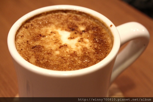 TINO'S PIZZA CAFE 堤諾比薩(莊敬門市)：台北/信義 義式自然發酵甜在星PIZZA，香Q有食趣!【TINO'S PIZZA CAFE堤諾比薩】（莊敬店）捷運101/世貿站