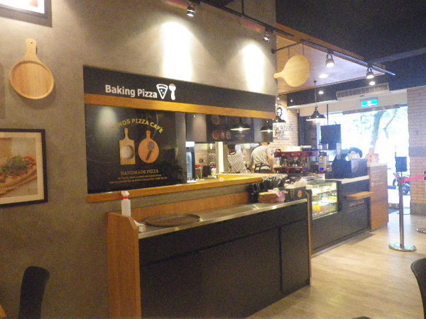 TINO'S PIZZA CAFE 堤諾比薩(莊敬門市)：創新又親民的『堤諾比薩(莊敬店)』服務優.氣氛佳.味道好-[可圈可點]