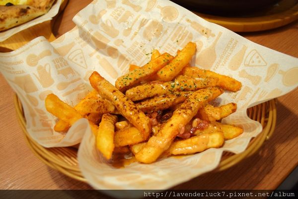 TINO'S PIZZA CAFE 堤諾比薩(莊敬門市):☆Tino's pizza沒有珍珠的遺憾用麻糬取代...