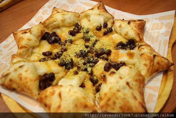 TINO'S PIZZA CAFE 堤諾比薩(莊敬門市):☆Tino's pizza沒有珍珠的遺憾用麻糬取代...