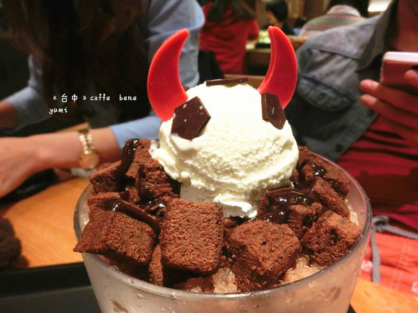 caffe bene韓國咖啡館：【台中食記】韓迷快來朝聖~韓國人氣咖啡店進駐台中@caffe' bene公益店