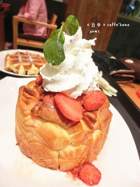 caffe bene韓國咖啡館：【台中食記】韓迷快來朝聖~韓國人氣咖啡店進駐台中@caffe' bene公益店