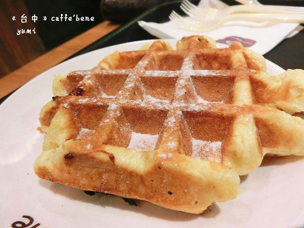 caffe bene韓國咖啡館：【台中食記】韓迷快來朝聖~韓國人氣咖啡店進駐台中@caffe' bene公益店