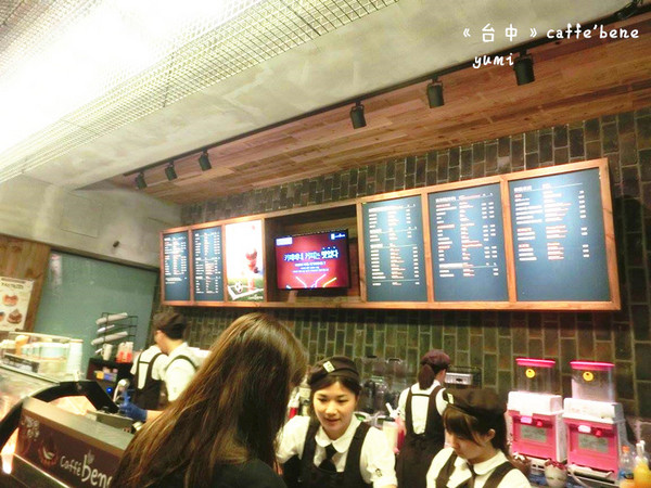 caffe bene韓國咖啡館：【台中食記】韓迷快來朝聖~韓國人氣咖啡店進駐台中@caffe' bene公益店
