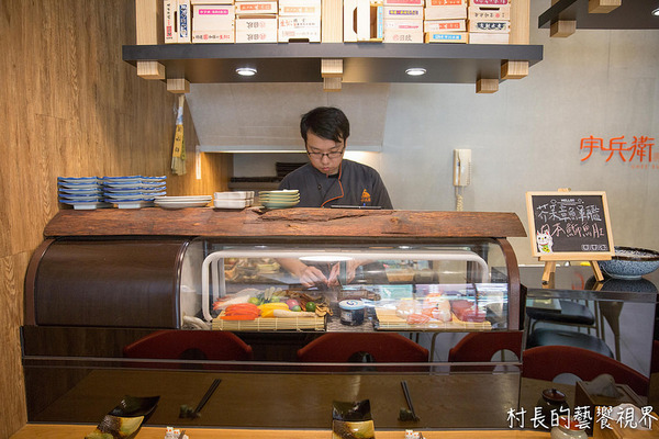 宇兵衛壽司：【食記】｛高雄。左營區｝嚴選新鮮食材不怕比較的宇兵衛壽司~鮮