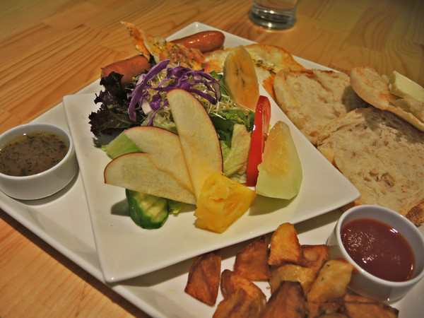 造角：[台中]平價美味早午餐X米香咖啡IN造角