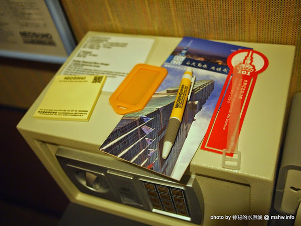 NEOSOHO 萬邦個旅商務：【景點】台北NEOSOHO Taiwan 萬邦個旅商務中心@中正捷運MRT台北車站 : 區位便捷完善,環境舒服乾淨,適合短暫休憩與包車旅遊的膠囊旅館進化版!