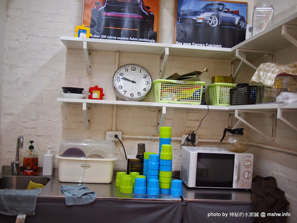 NEOSOHO 萬邦個旅商務：【景點】台北NEOSOHO Taiwan 萬邦個旅商務中心@中正捷運MRT台北車站 : 區位便捷完善,環境舒服乾淨,適合短暫休憩與包車旅遊的膠囊旅館進化版!