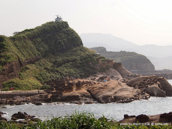 NEOSOHO 萬邦個旅商務：【景點】台北NEOSOHO Taiwan 萬邦個旅商務中心@中正捷運MRT台北車站 : 區位便捷完善,環境舒服乾淨,適合短暫休憩與包車旅遊的膠囊旅館進化版!