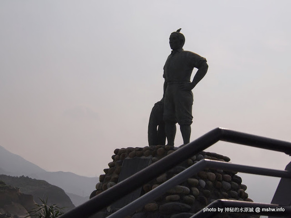 NEOSOHO 萬邦個旅商務：【景點】台北NEOSOHO Taiwan 萬邦個旅商務中心@中正捷運MRT台北車站 : 區位便捷完善,環境舒服乾淨,適合短暫休憩與包車旅遊的膠囊旅館進化版!