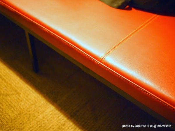 NEOSOHO 萬邦個旅商務：【景點】台北NEOSOHO Taiwan 萬邦個旅商務中心@中正捷運MRT台北車站 : 區位便捷完善,環境舒服乾淨,適合短暫休憩與包車旅遊的膠囊旅館進化版!