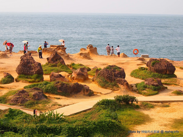 NEOSOHO 萬邦個旅商務：【景點】台北NEOSOHO Taiwan 萬邦個旅商務中心@中正捷運MRT台北車站 : 區位便捷完善,環境舒服乾淨,適合短暫休憩與包車旅遊的膠囊旅館進化版!