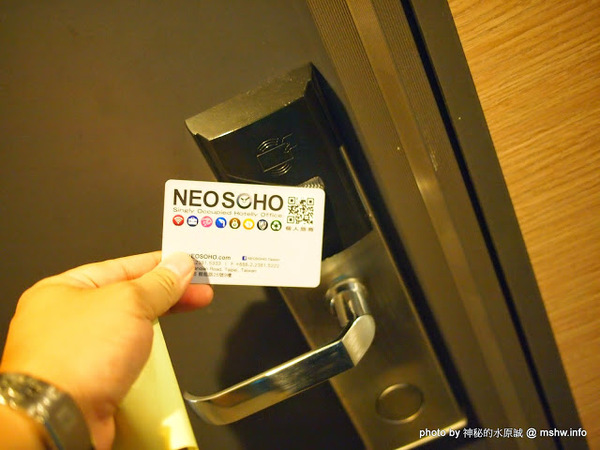 NEOSOHO 萬邦個旅商務：【景點】台北NEOSOHO Taiwan 萬邦個旅商務中心@中正捷運MRT台北車站 : 區位便捷完善,環境舒服乾淨,適合短暫休憩與包車旅遊的膠囊旅館進化版!