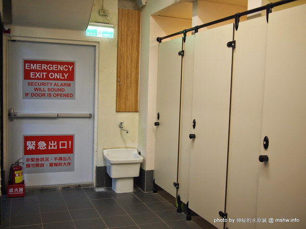 NEOSOHO 萬邦個旅商務：【景點】台北NEOSOHO Taiwan 萬邦個旅商務中心@中正捷運MRT台北車站 : 區位便捷完善,環境舒服乾淨,適合短暫休憩與包車旅遊的膠囊旅館進化版!