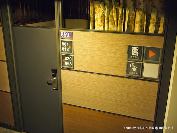 NEOSOHO 萬邦個旅商務：【景點】台北NEOSOHO Taiwan 萬邦個旅商務中心@中正捷運MRT台北車站 : 區位便捷完善,環境舒服乾淨,適合短暫休憩與包車旅遊的膠囊旅館進化版!