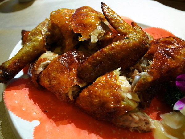 鼎馨棧復創美食館：＜台中｜北屯＞鼎馨棧復創美食館～古早台港式拿手菜料理～復古風＊經典合菜