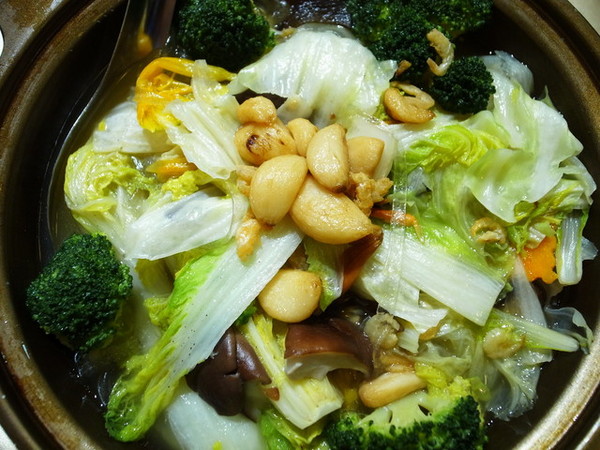 鼎馨棧復創美食館：＜台中｜北屯＞鼎馨棧復創美食館～古早台港式拿手菜料理～復古風＊經典合菜