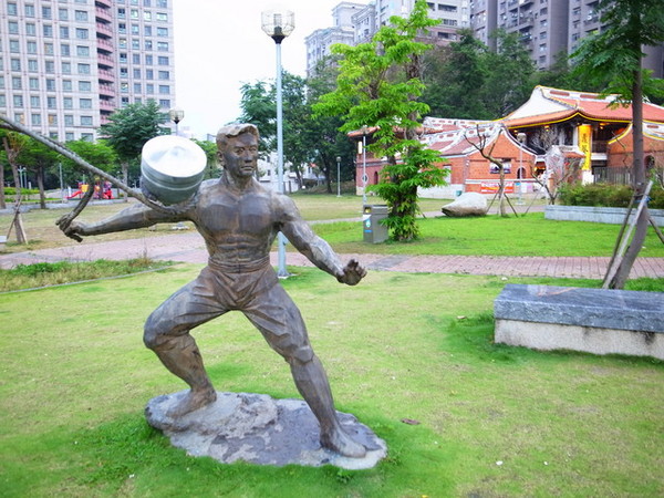 鼎馨棧復創美食館：＜台中｜北屯＞鼎馨棧復創美食館～古早台港式拿手菜料理～復古風＊經典合菜