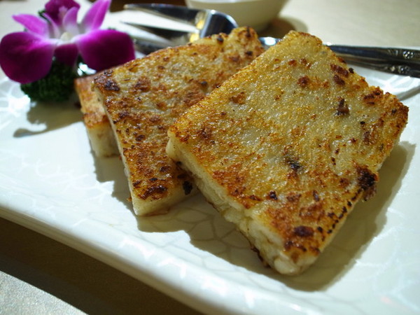 鼎馨棧復創美食館：＜台中｜北屯＞鼎馨棧復創美食館～古早台港式拿手菜料理～復古風＊經典合菜