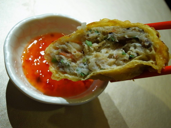 鼎馨棧復創美食館：＜台中｜北屯＞鼎馨棧復創美食館～古早台港式拿手菜料理～復古風＊經典合菜