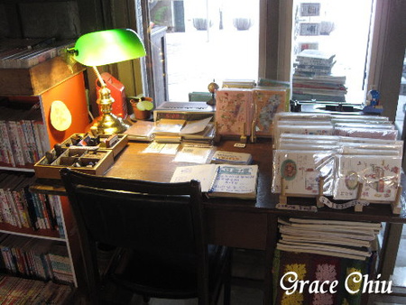 人文咖啡舊書櫃