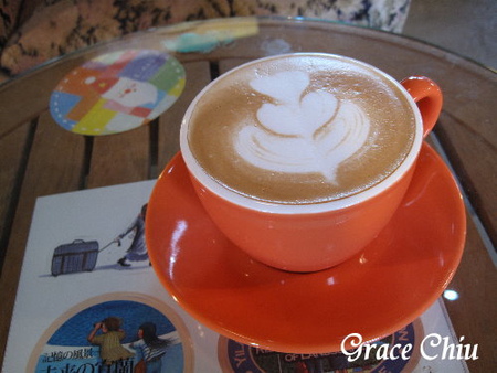 舊書櫃人文咖啡