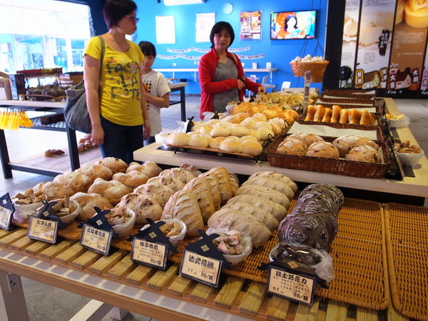 振頤軒(中山店):<新北|樹林>美味瑞士捲~特色麵包~手工義式冰淇淋~霜淇淋~振頤軒(中山店)