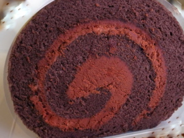 振頤軒(中山店)： 【振頤軒(中山店)】美味可口的瑞士捲.味濃情多的冰淇淋