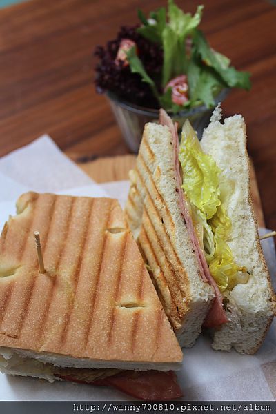 民生工寓coffee essential:台北 松山。舒適巷弄咖啡廳 民生工寓coffee essential 捷運松山機場站