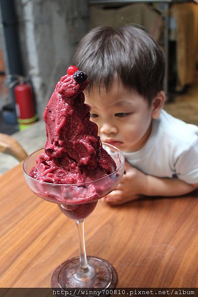 民生工寓coffee essential:台北 松山。舒適巷弄咖啡廳 民生工寓coffee essential 捷運松山機場站