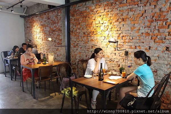 民生工寓coffee essential:台北 松山。舒適巷弄咖啡廳 民生工寓coffee essential 捷運松山機場站