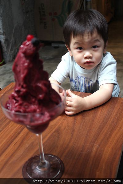 民生工寓coffee essential:台北 松山。舒適巷弄咖啡廳 民生工寓coffee essential 捷運松山機場站