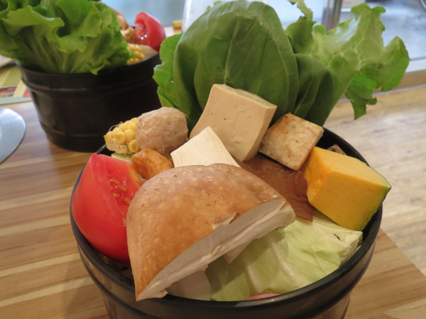 潮間帶精緻鍋物:【邀約】兼具海洋氣息及食材創意的"潮間帶精緻鍋物"食記