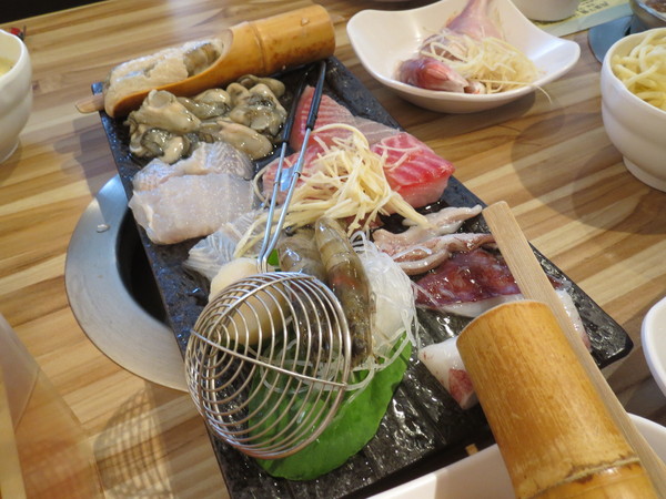 潮間帶精緻鍋物:【邀約】兼具海洋氣息及食材創意的"潮間帶精緻鍋物"食記