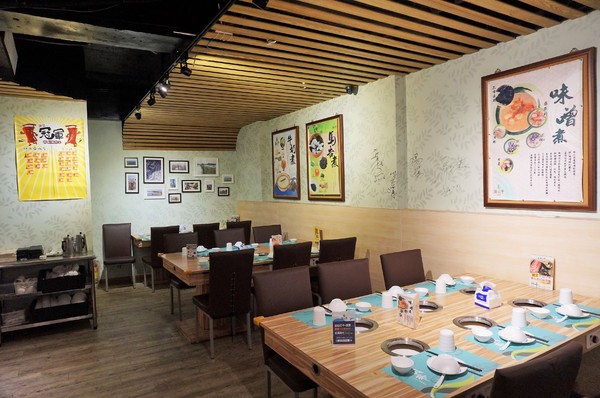 潮間帶精緻鍋物:內湖-潮間帶精緻鍋物:多種精緻湯頭及手工食材.CP值不錯